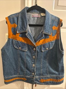 Western-Inspired Blue Denim Vest with Tan Suede Trim